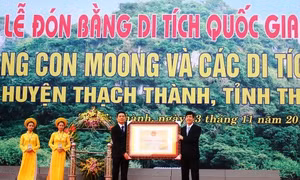Hang Con Moong đón bằng công nhận Di tích quốc gia đặc biệt
