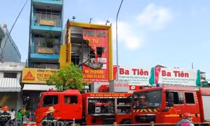 Cháy cửa hàng bếp từ, 4 người thiệt mạng