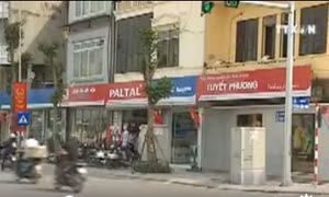 Dư luận nói gì về biển hiệu "đồng phục" trên đường Lê Trọng Tấn
