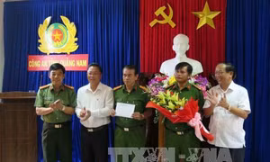 Thưởng "nóng" Ban chuyên án điều tra vụ phá rừng pơ mu 