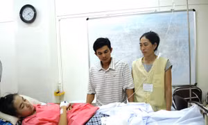 Đình chỉ công tác 4 cán bộ trong vụ nữ sinh bị cưa chân