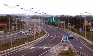 Bảo đảm ATGT trên cao tốc Nội Bài - Lào Cai