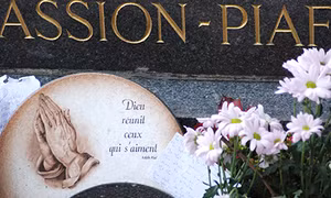 Paris, Piaf và "cuộc sống màu hồng"