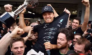 Mercedes vô đối tại F1 - 2016