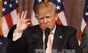 Tỷ phú Trump "phán" kinh tế Mỹ suy thoái