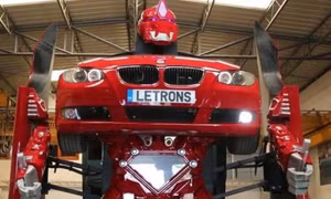 BMW 3 series biến thành Transformer trong nháy mắt