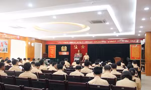 Tăng cường nhân lực, motor chuyên dụng đảm bảo trật tự phố đi bộ