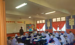 Chống khủng bố ngay trong lớp học