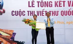 Nữ sinh Việt đạt giải Nhất viết thư quốc tế UPU