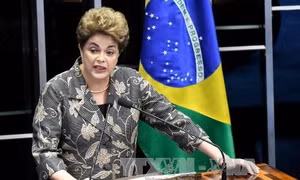 Tổng thống Brazil Rousseff tự bào chữa trước Quốc hội 