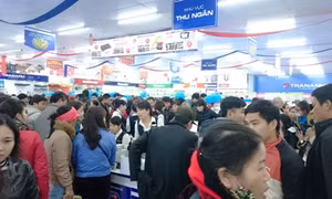 Siêu thị điện máy rục rịch đón hè