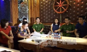 Kinh doanh karaoke: Sôi động và nhiều bất cập