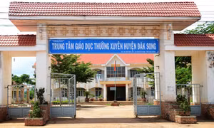 Kỷ luật Giám đốc trung tâm Giáo dục thường xuyên huyện Đắk Song