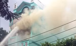 Tạm giữ hình sự đối tượng đốt nhà hàng xóm ở Đồng Nai