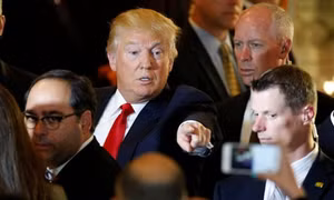 Ông Trump cấm phóng viên Washington Post tác nghiệp 