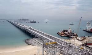  Giá dầu giảm mạnh sau ba phiên đi lên liên tiếp