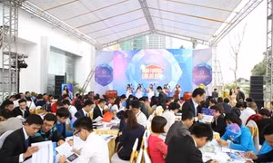 Rộn ràng khai trương căn hộ mẫu Goldmark City