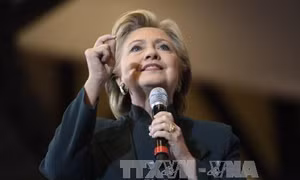 Bà Clinton củng cố thế thắng tại các bang "chiến địa"
