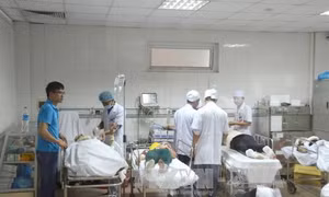 Nghệ An hỗ trợ các nạn nhân vụ nổ tại KCN Nam Cấm