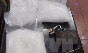 Quảng Ninh bắt đối tượng vận chuyển gần 1 kg ma túy đá