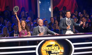 Mượn hơi game show để cứu danh tiếng