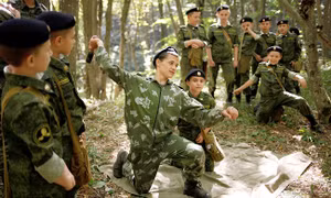 Các chiến sĩ nhí nhiệt huyết của Nga