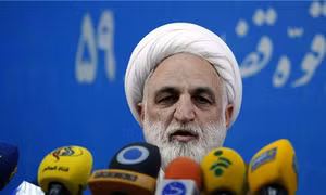 Iran bắt giữ nhà đàm phán hạt nhân nghi làm gián điệp 