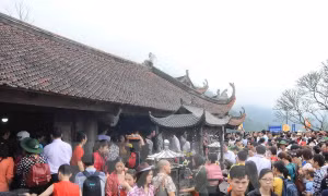 Một người đàn ông tự thiêu ở Thiền viện Trúc lâm Yên Tử