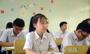 Gặp cô bé được học bổng ASEAN Singapore