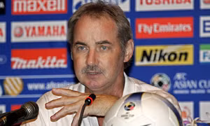 Hóa giải “vũ khí” Alfred Riedl