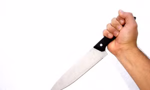 Bị ngăn cấm yêu đương, chém chết mẹ người yêu