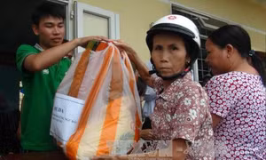 Trao gần 7.300 suất quà cho ngư dân Quảng Trị