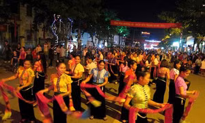 Tưng bừng đêm khai mạc Tuần Văn hóa, du lịch Mường Lò