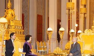 Chủ tịch Quốc hội Nguyễn Thị Kim Ngân chào xã giao Quốc vương Campuchia
