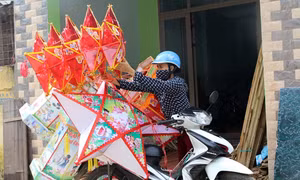 Tết Trung thu tại làng làm lồng đèn Mật Sơn
