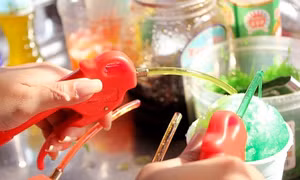 Phát hiện 2 cơ sở "hô biến" hóa chất thành siro hoa quả
