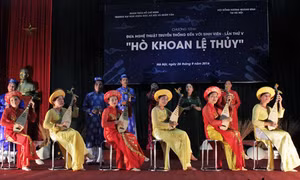 Hò khoan Lệ Thủy từng bước đến với công chúng 