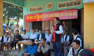 Người mang “văn hóa” về thôn, bản