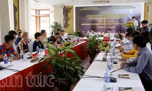 Các đại sứ các nước chinh phục Sơn Đoòng