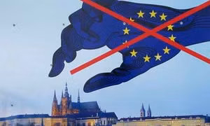Nỗi sợ không căn cứ của người Séc đối với đồng euro