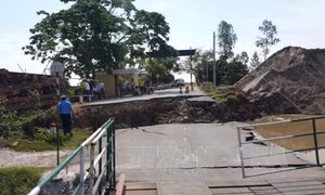 Sạt lở nghiêm trọng tại khu cầu phao nối Thái Bình-Hải Phòng
