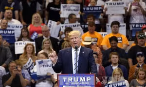 Tỷ phú Trump đại thắng trong ngày “Siêu Thứ ba Cuối cùng” 