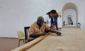 Điếu xì gà 90m mừng sinh nhật lãnh tụ Fidel Castro