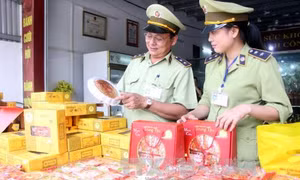 Nhập nhèm chất lượng bánh trung thu xách tay