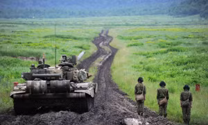 Dũng mãnh dàn xe tăng T-90