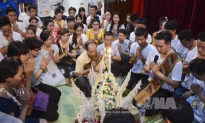 Không ngừng vun đắp truyền thống quan hệ đặc biệt Việt-Lào 