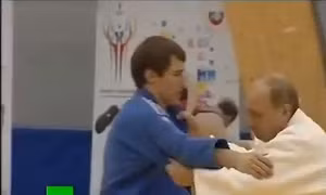 Kremlin nổi giận vì ông Trump cho Nga vào clip chế