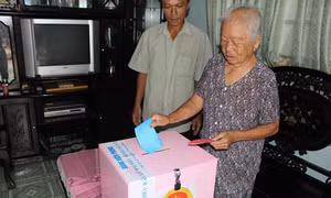 Đặt niềm tin vào lá phiếu