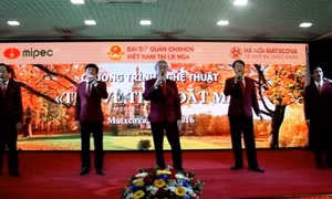 Đêm nhạc "Thu về trên đất mẹ" ở Xứ sở Bạch Dương