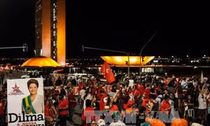 Người Brazil biểu tình phản đối luận tội bà Rousseff 